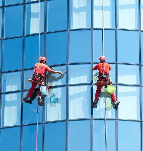Мытье фасадов промальпинистами в Голицыно